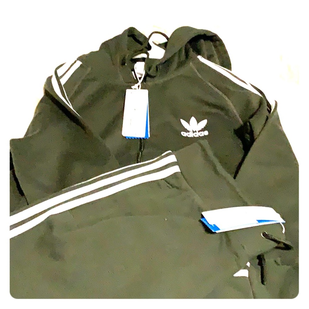 Women’s Addidas tracksuit